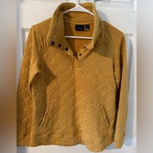 Marmot long sleeved quilted pullover